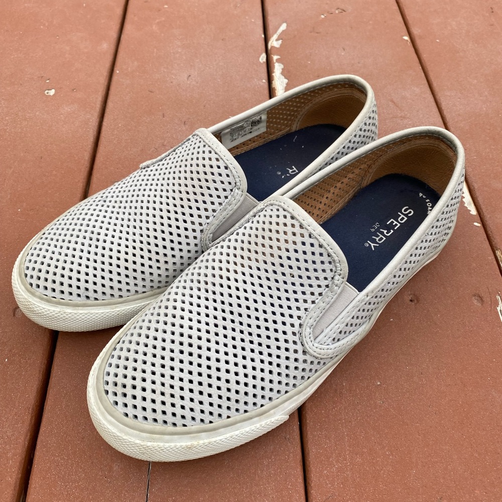 Sperry Leather Perforated Leather Boat Flat sz 8